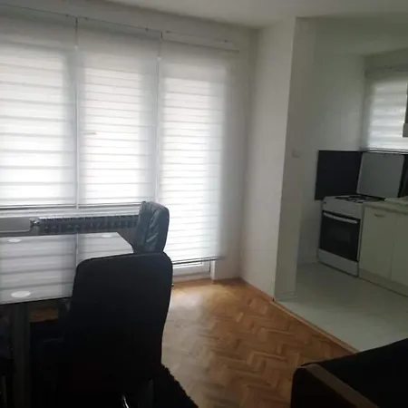 Apartament Marija *